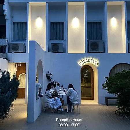 Evergreen Cafe And Hotel-2